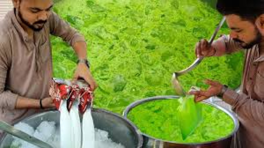 آیس پاکولا آبمیوه خیابانی پاکستان