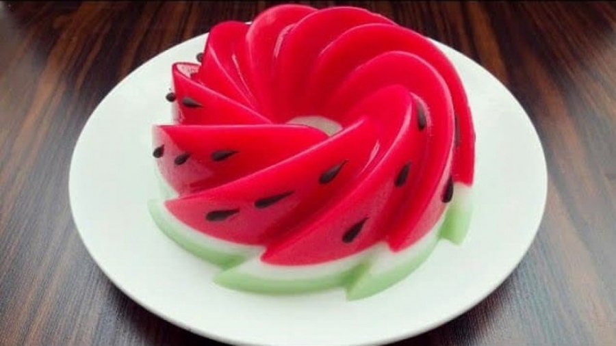 طرز تهیه ژله هندوانه - آموزش دسر یلدایی