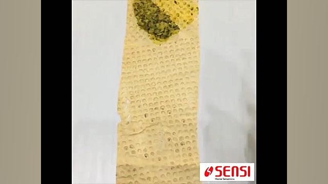 فیلم آموزشی نحوه ی پیچیدن سمبوسه