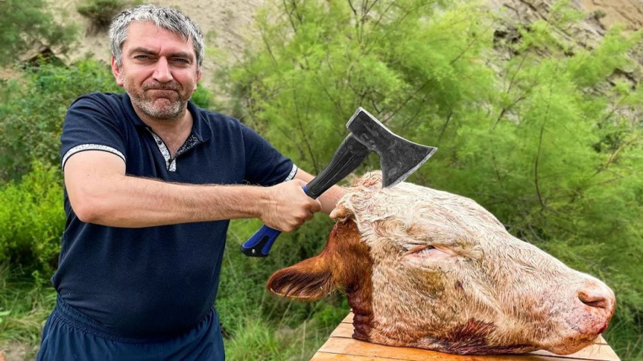 طبخ دیدنی کله پاچه غول پیکر گاو به سبک آشپز روستایی چچنی