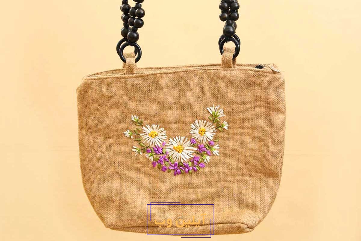 طرح گلدوزی روی کیف پارچه‌ای