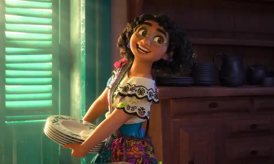 Encanto نقد فیلم افسون