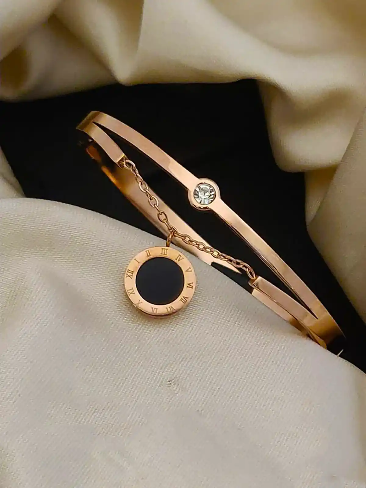 بنگل طلا شیک دخترانه