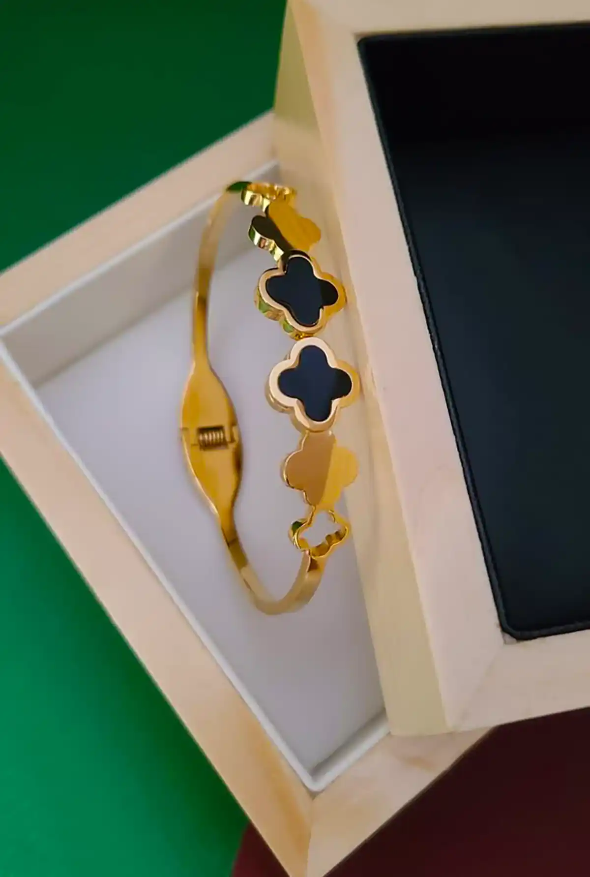 بنگل طلا شیک دخترانه