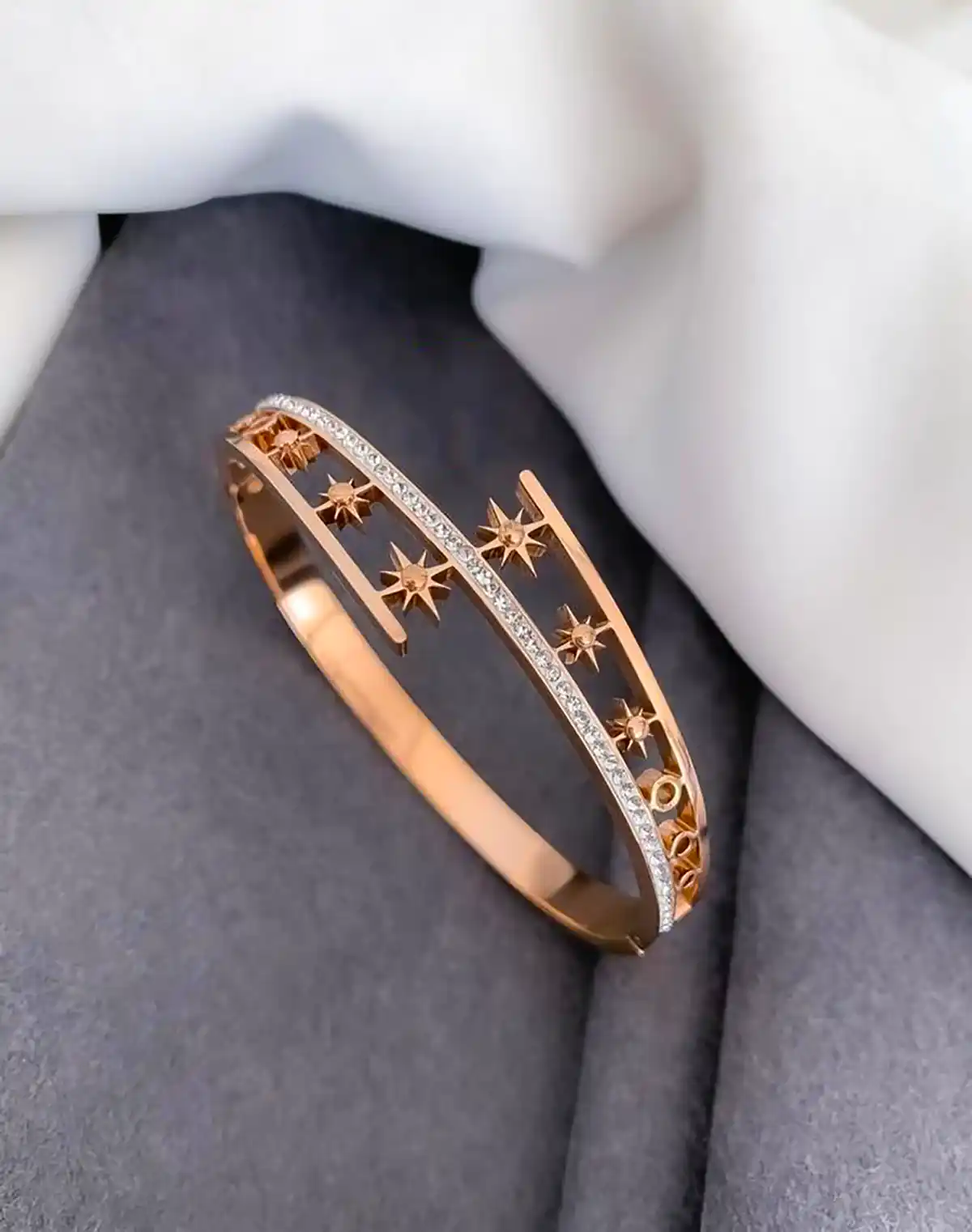 بنگل طلا شیک دخترانه