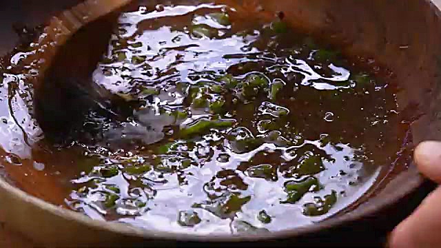 غذای محلی آذربایجان؛ استیک تاماهاک و رب گوجه خانگی