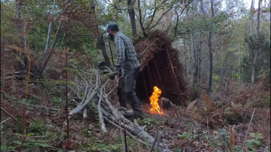 کمپینگ بوشکرفت و ساخت کلبه سرخپوستی چوبی در جنگلهای بارانی گیلان