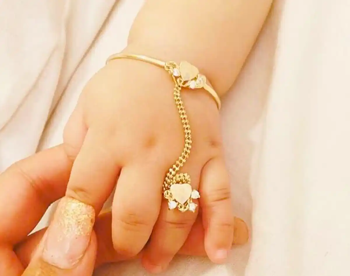 دستبند طلا نوزادی