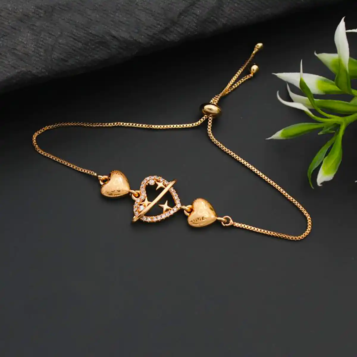 دستبند طلا شیک زنانه