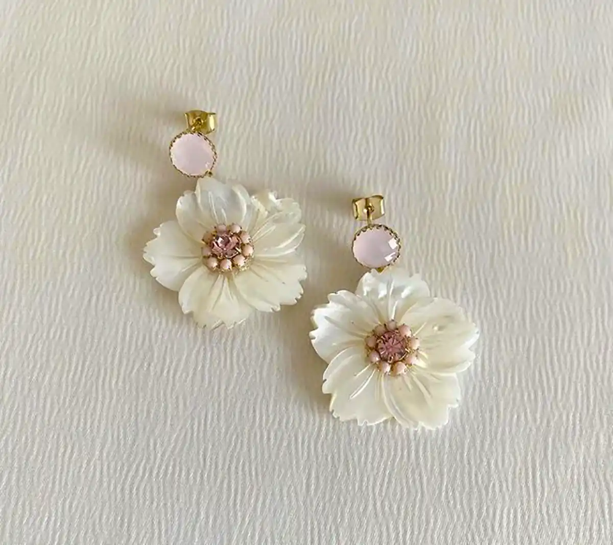 گوشواره فانتزی زیبا و ترند