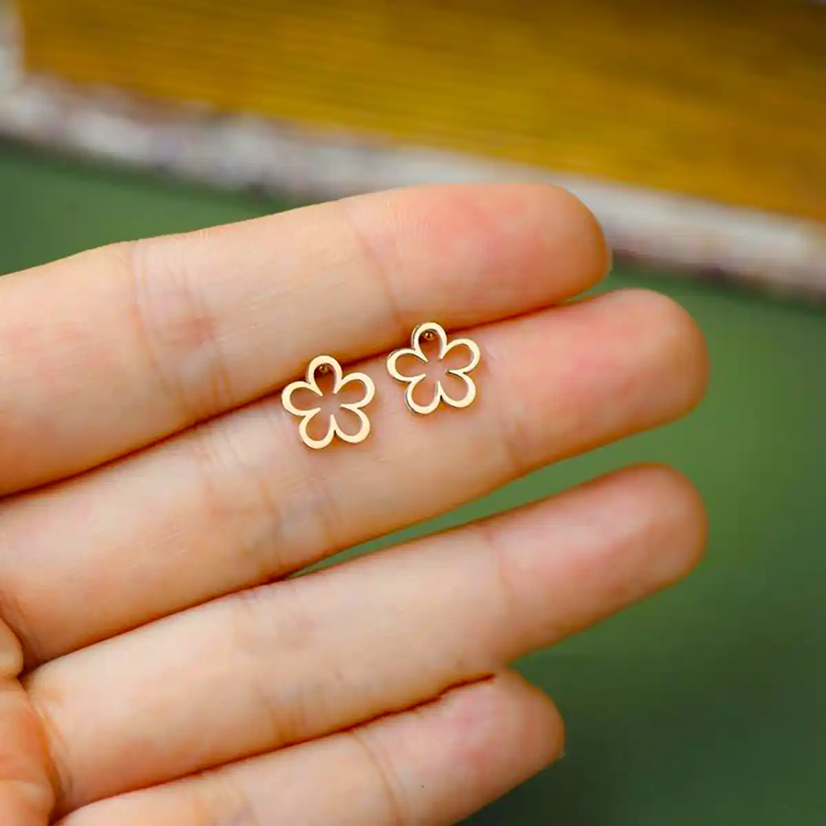 گوشواره طلا ریز و کیوت