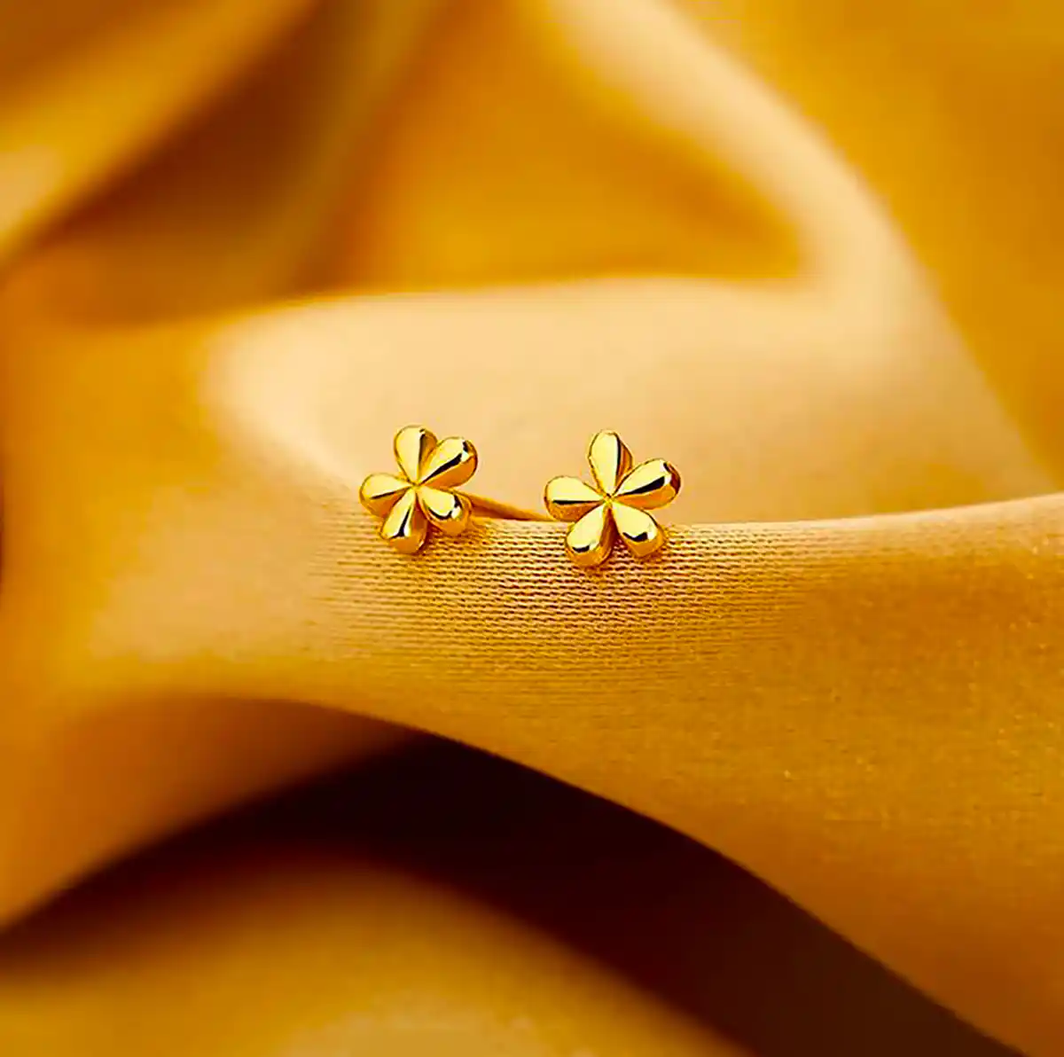 گوشواره طلا ریز و کیوت