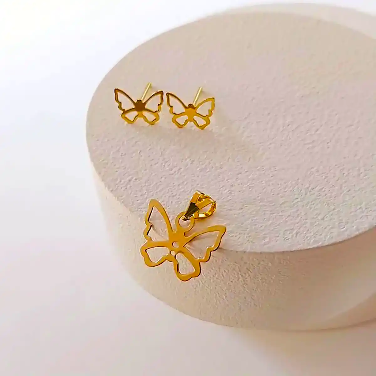 گوشواره طلا نما دار زنانه