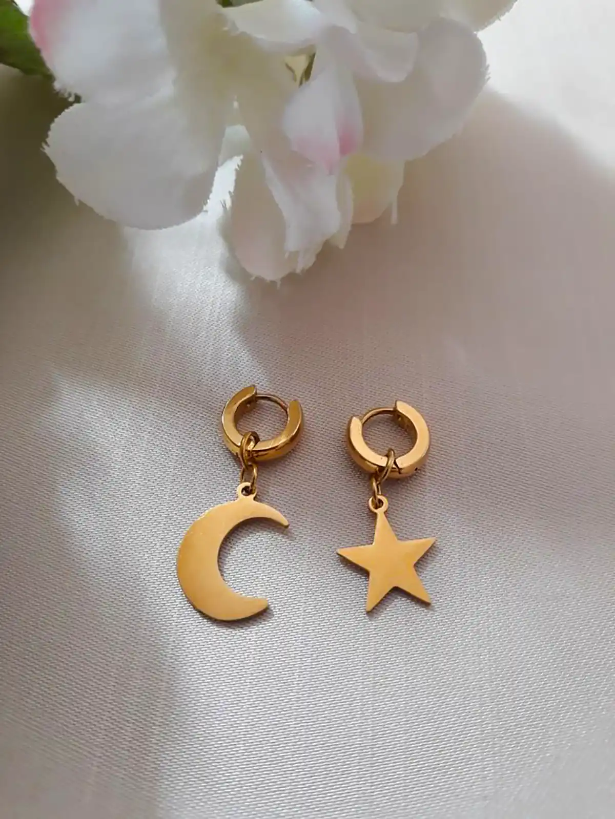 گوشواره طلا نما دار زنانه