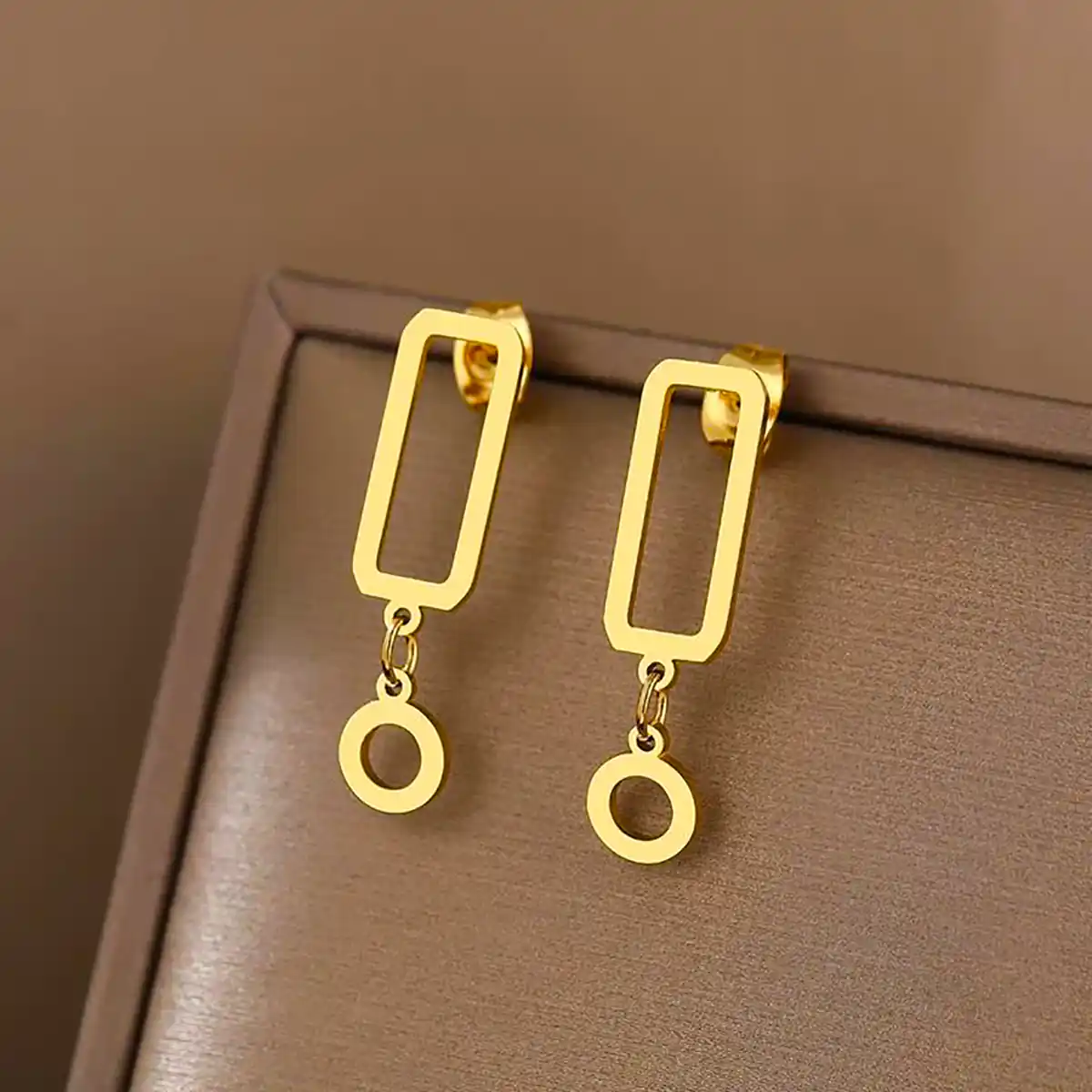 گوشواره طلا نما دار زنانه