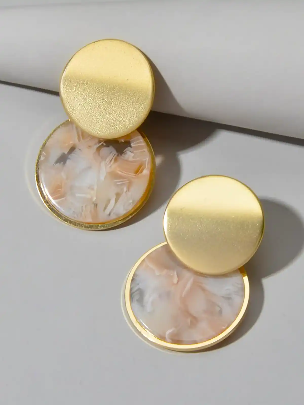 گوشواره زیبا و باکلاس زنانه