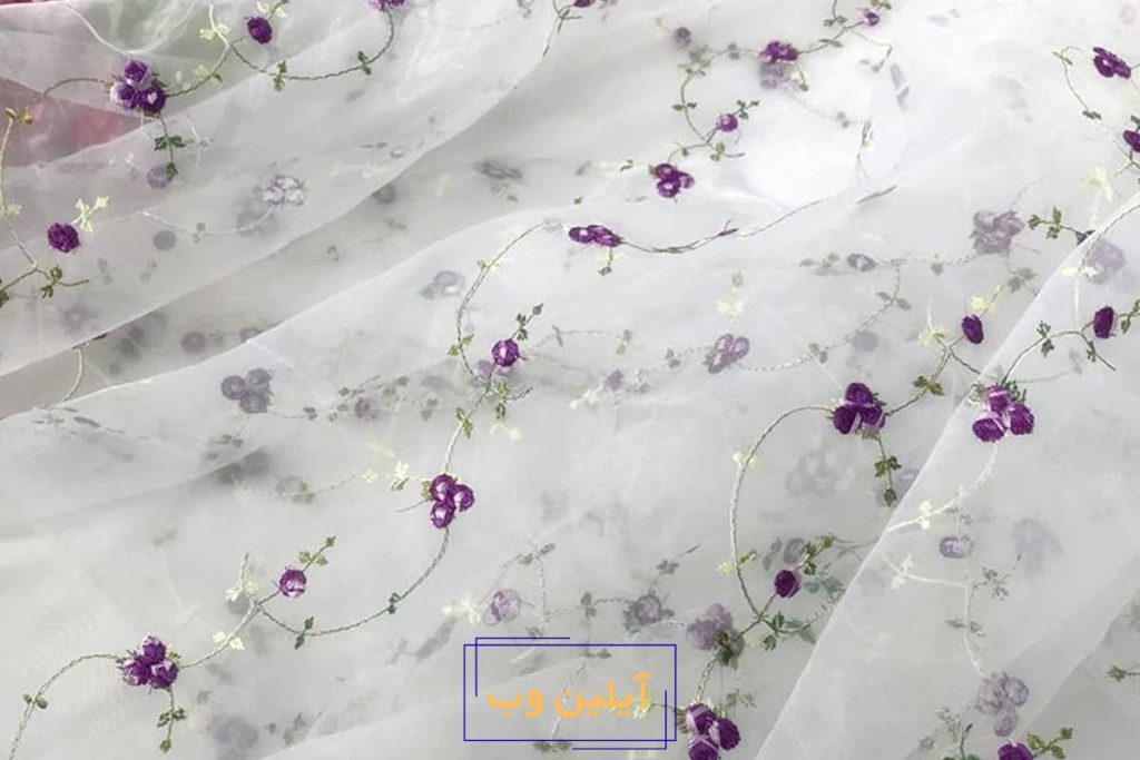 گلدوزی روی پارچه حریر