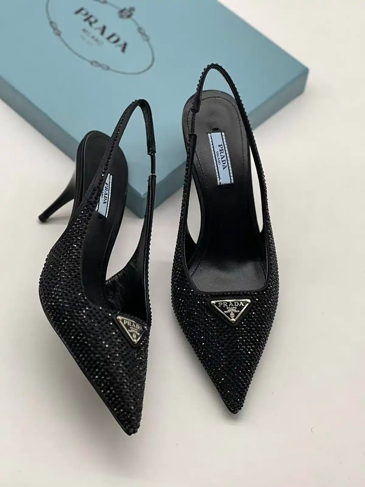 کفش پاشنه دار براق زیبا