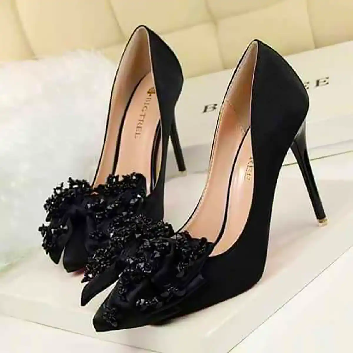 کفش شیک مشکی زیبا