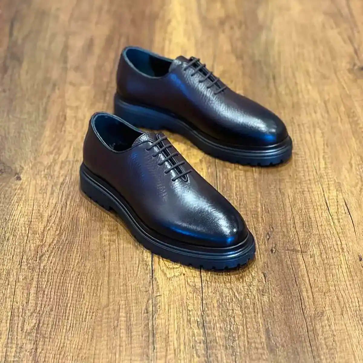 کفش شیک و اسپرت مردانه