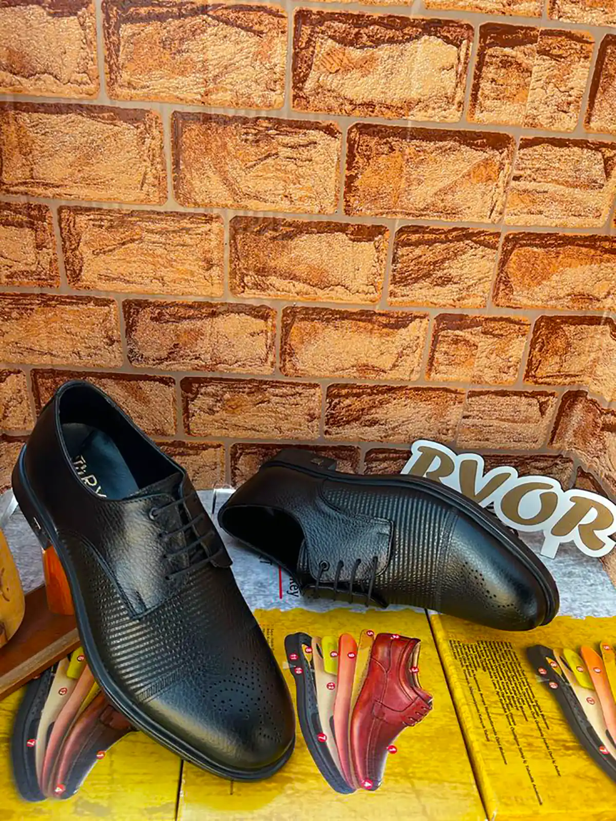 کفش شیک و اسپرت مردانه