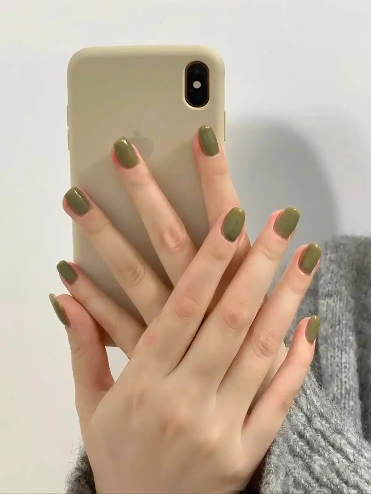 کاشت ناخن مربعی کوتاه