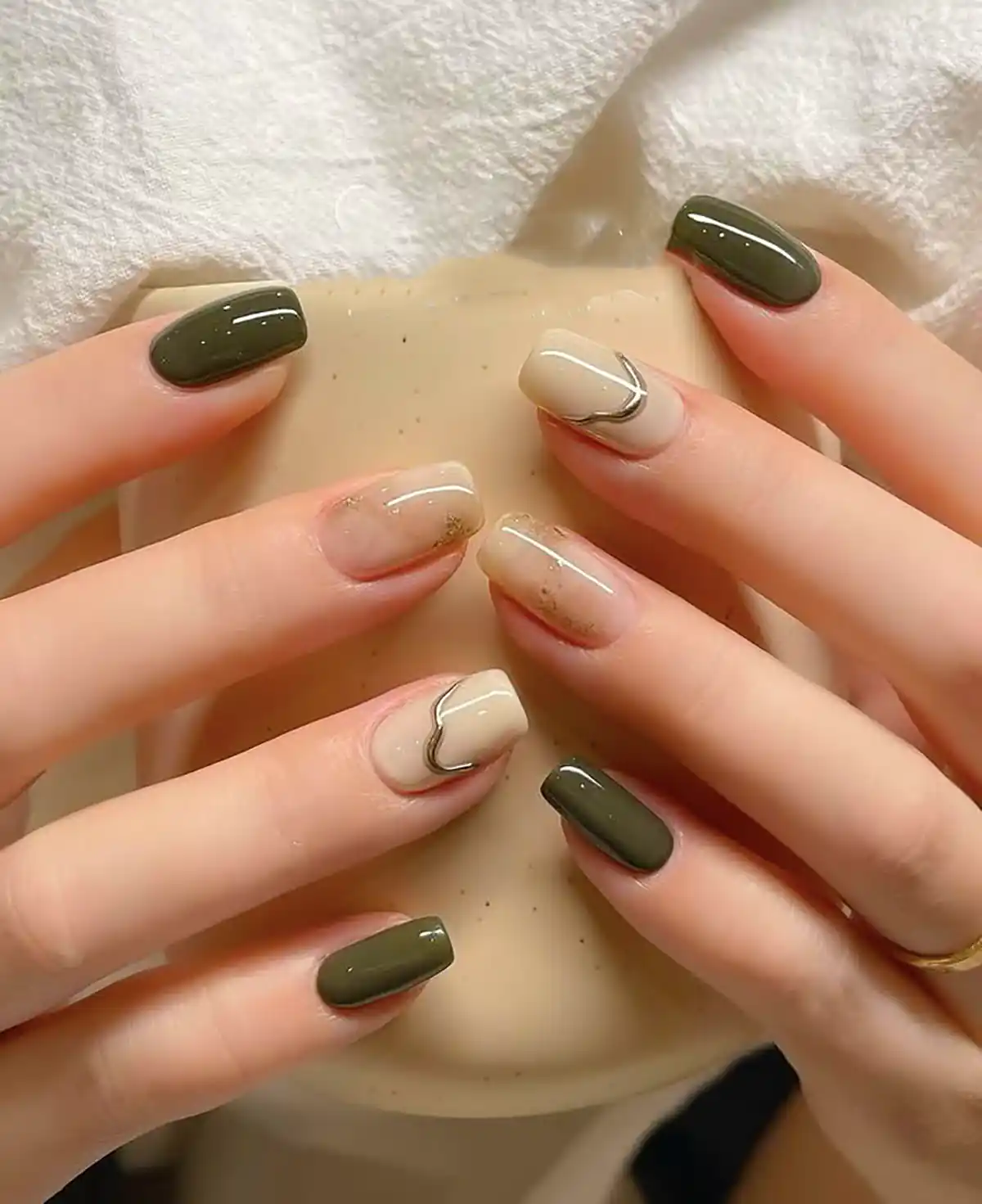 کاشت ناخن مربعی کوتاه