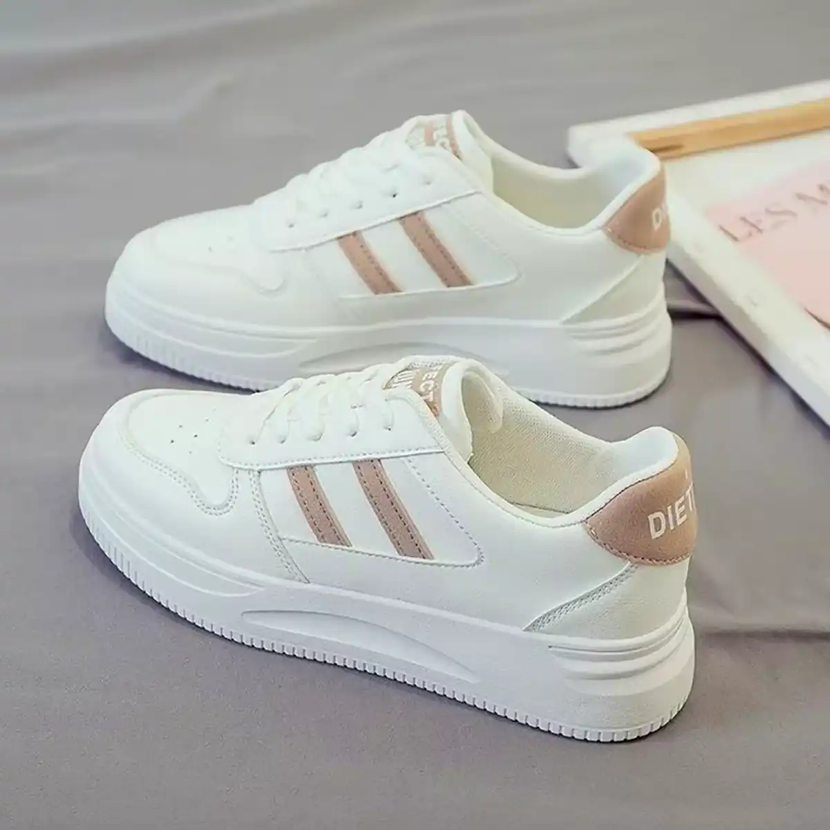 کتونی سفید شیک و راحت