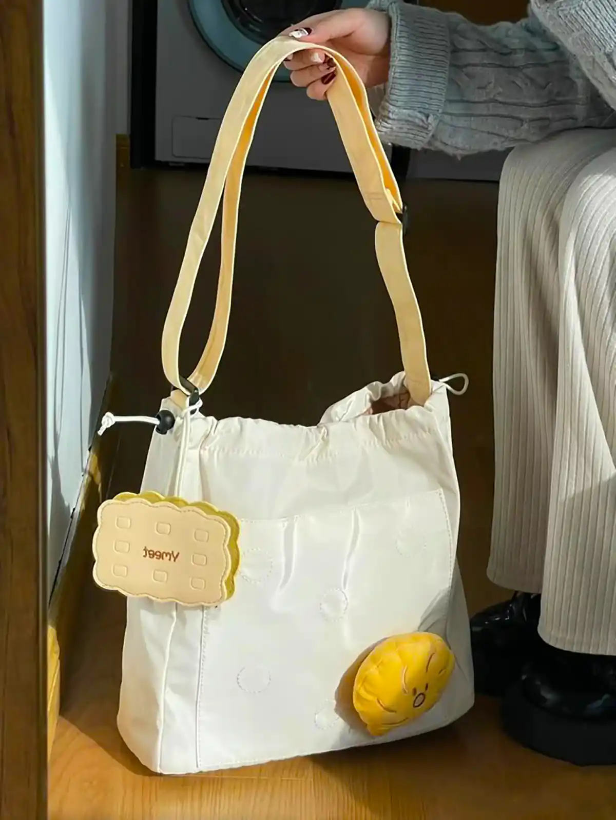 کیف پارچه ای دوشی زنانه