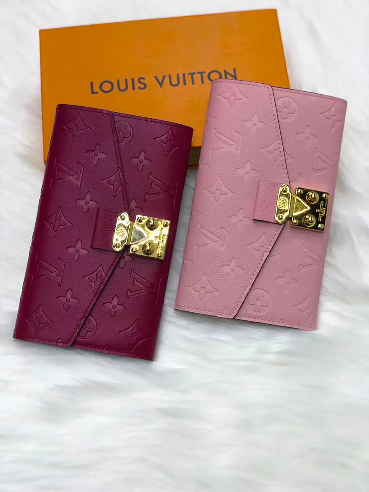 کیف پول کاربردی و شیک زنانه