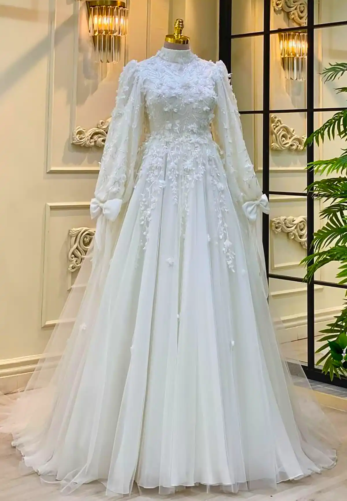 لباس عروس ساده و آستین دار