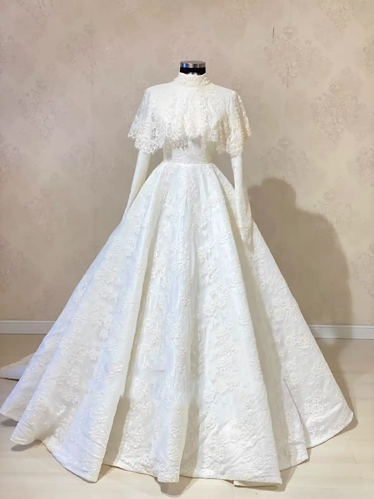 لباس عروس ساده و خاص