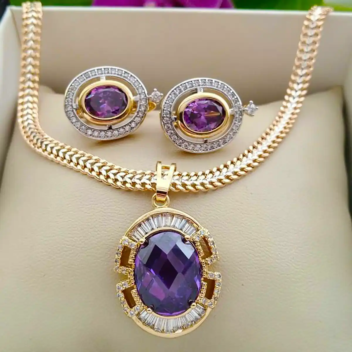 نیم ست سنگی طلا