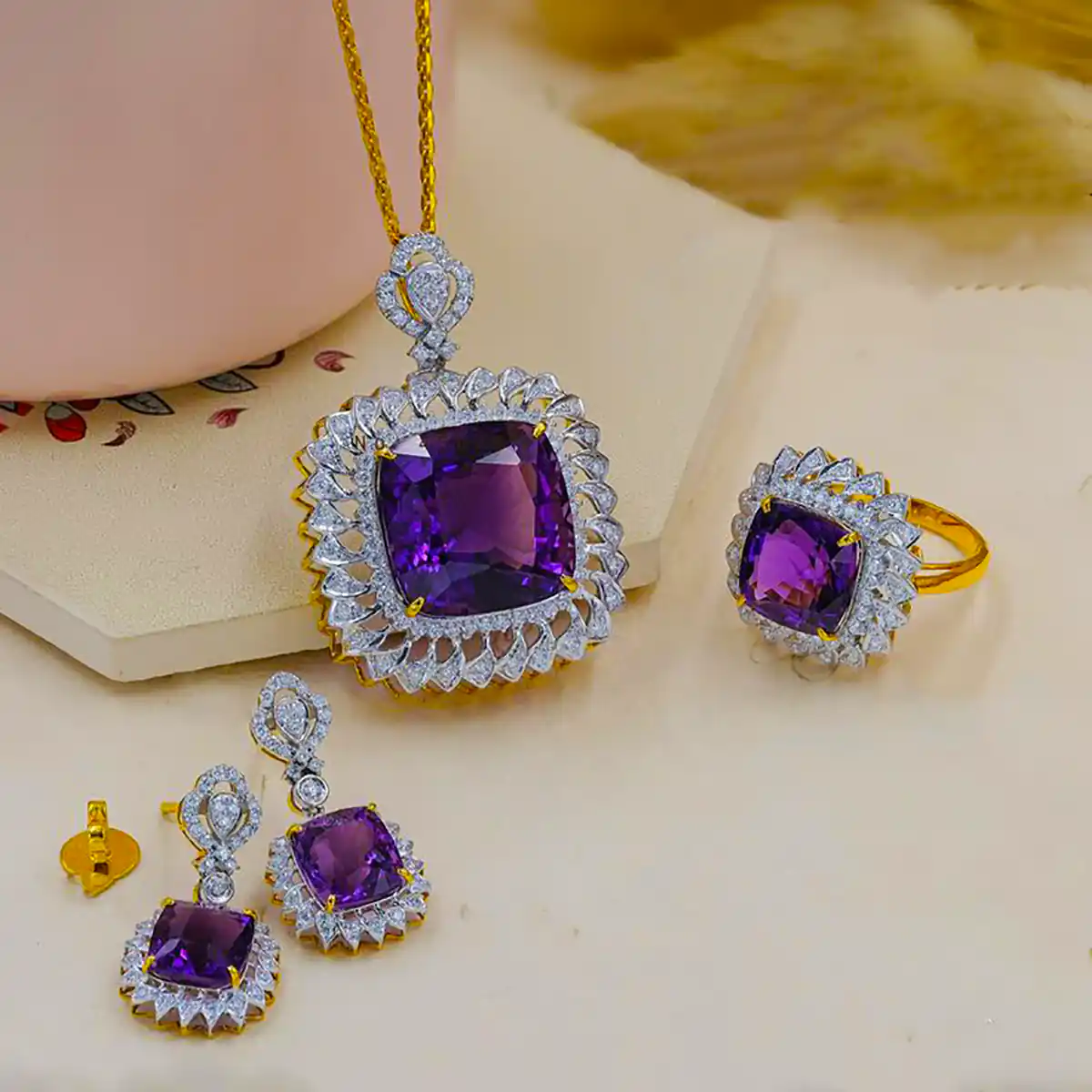 نیم ست سنگی طلا