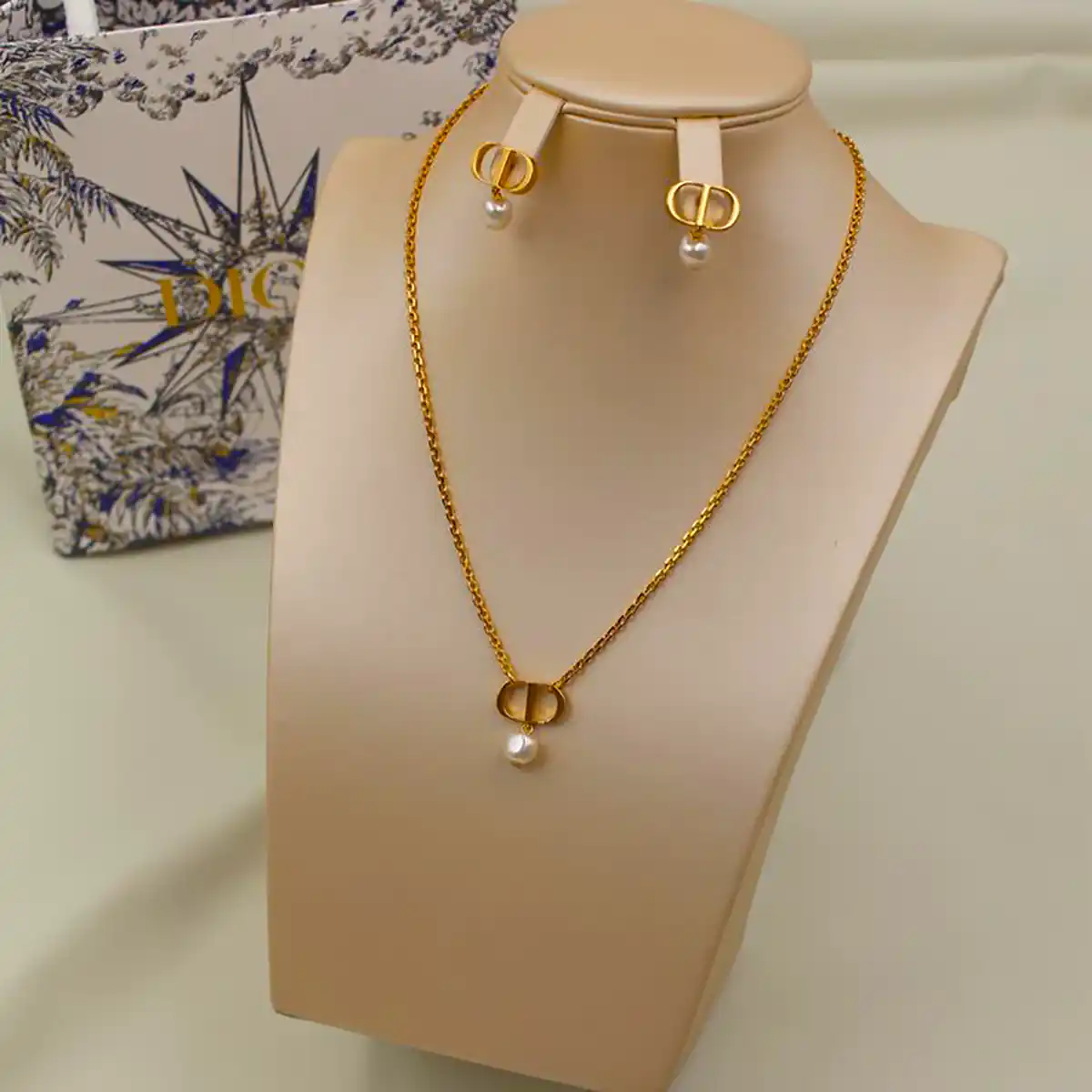 نیم ست طلا ظریف زیبا