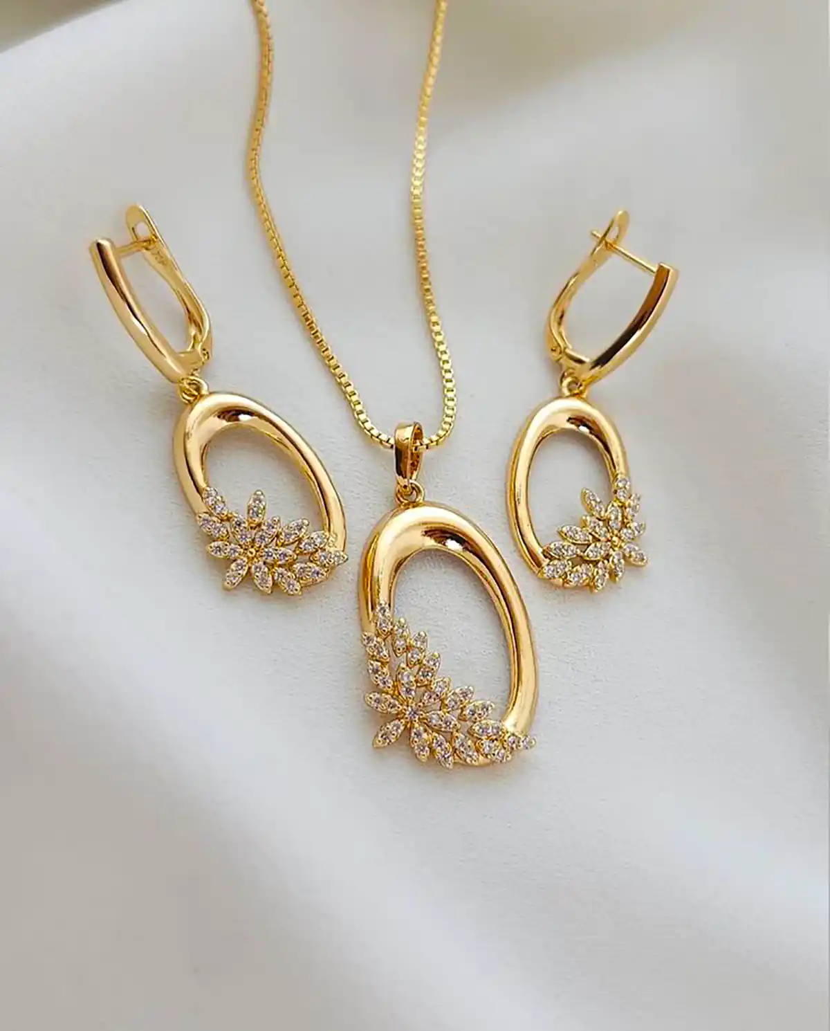 نیم ست طلا زیبا و جذاب