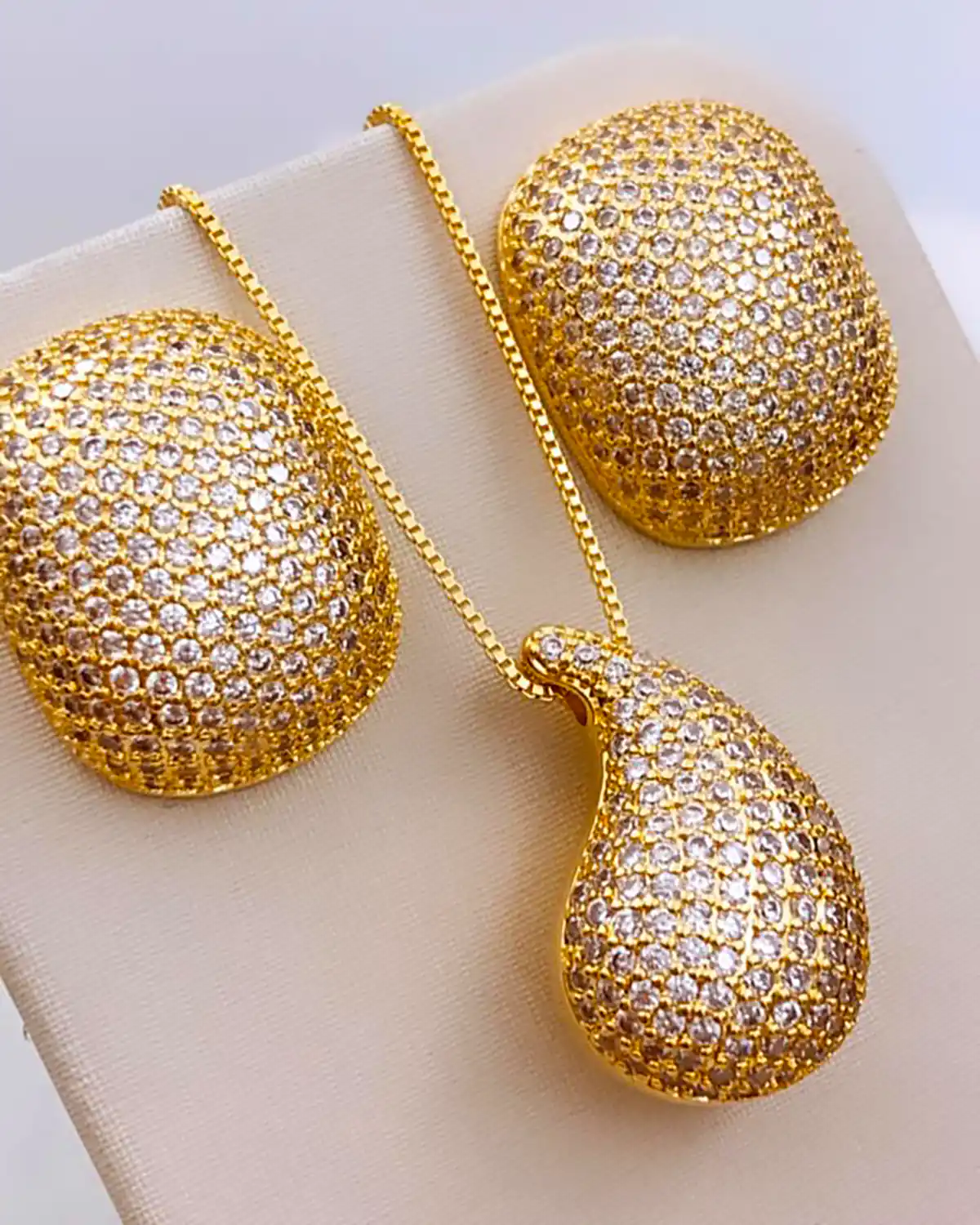 نیم ست طلا زیبا و جذاب