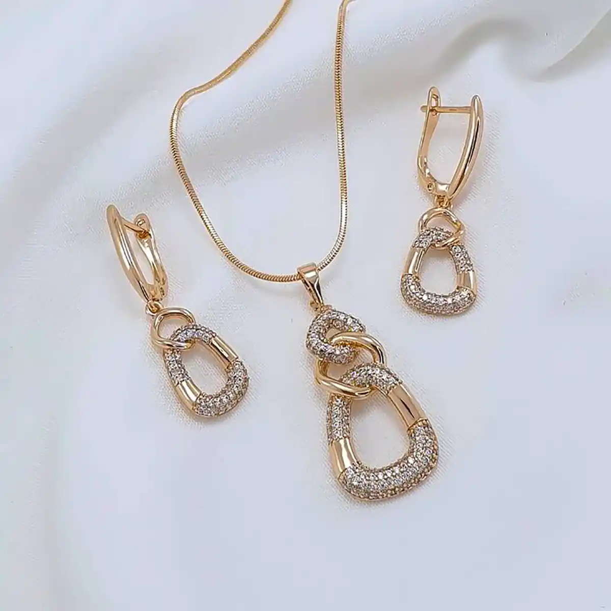 نیم ست طلا زیبا و جذاب