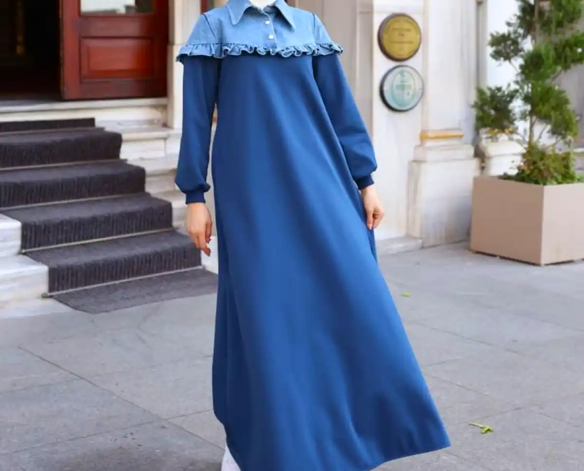 پیراهن ساده و بلند زنانه