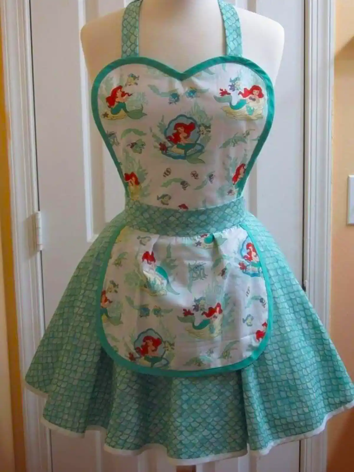 پیشبند آشپزخانه شیک