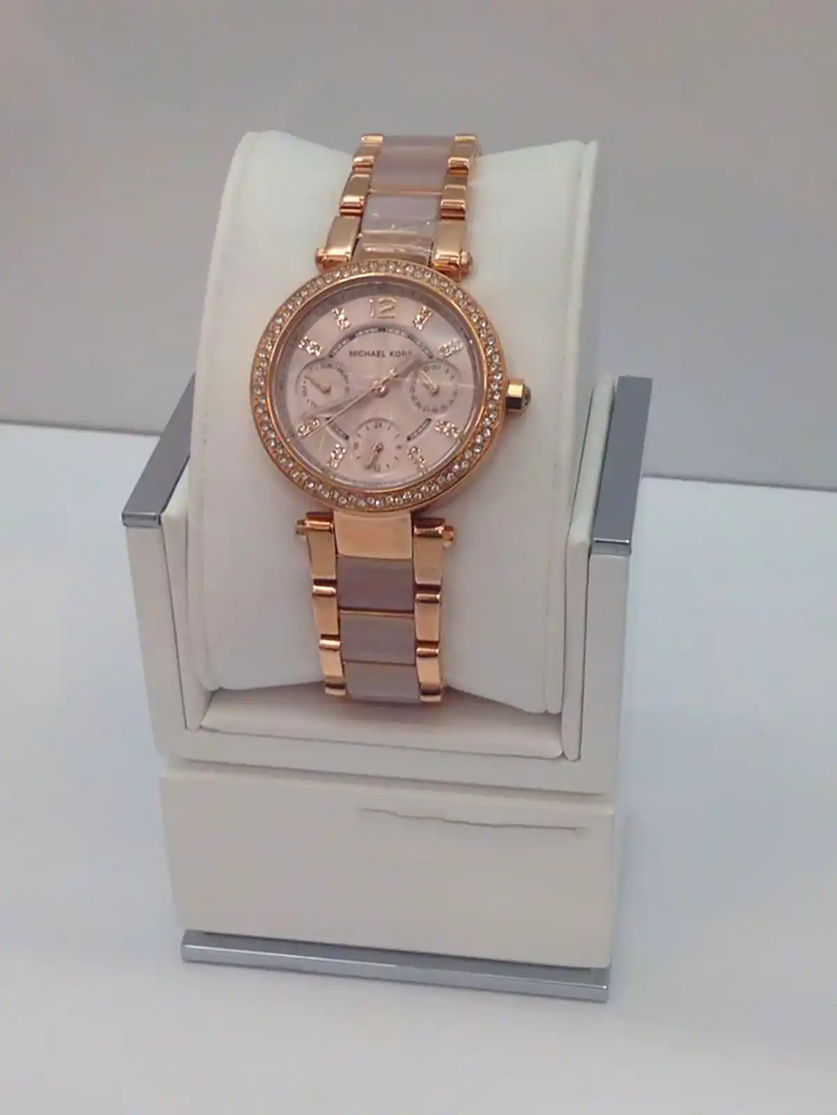 ساعت مچی شیک و زیبا دخترانه