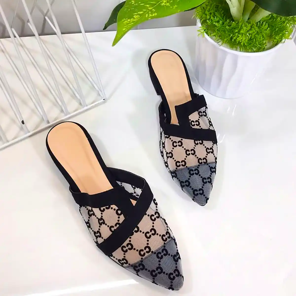 صندل جلو بسته شیک زنانه