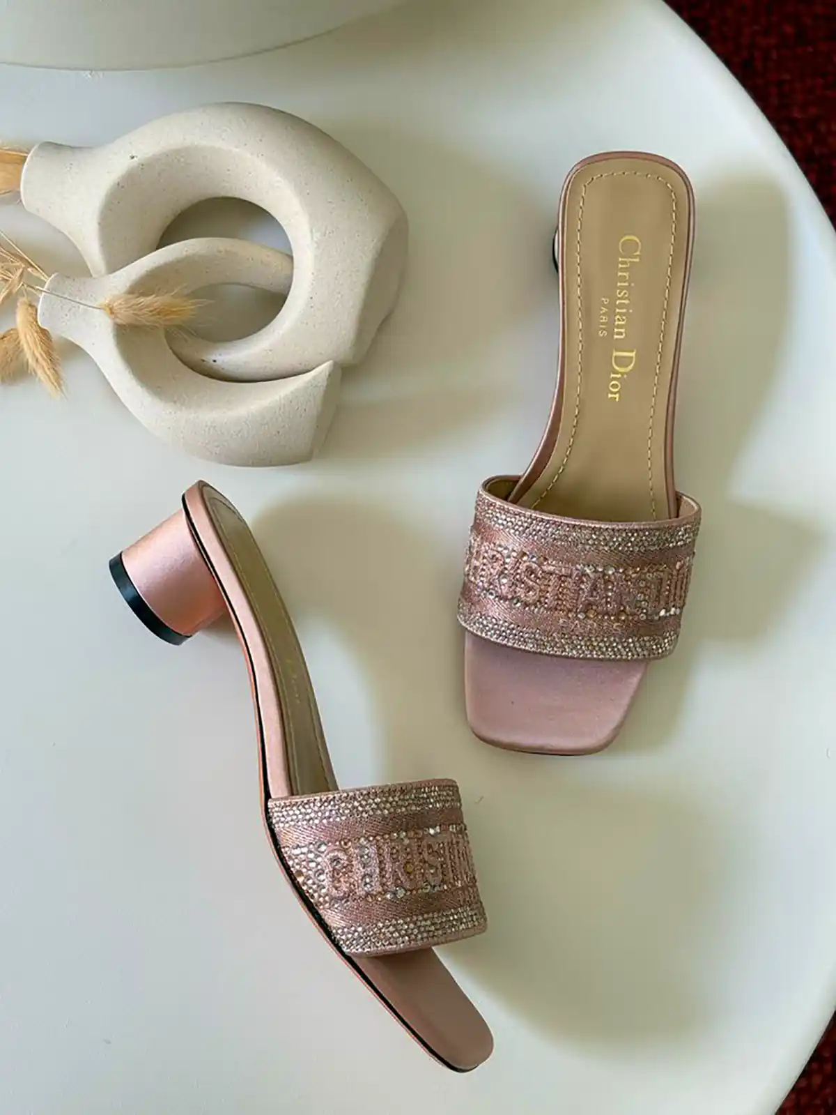 صندل پاشنه دار زیبا