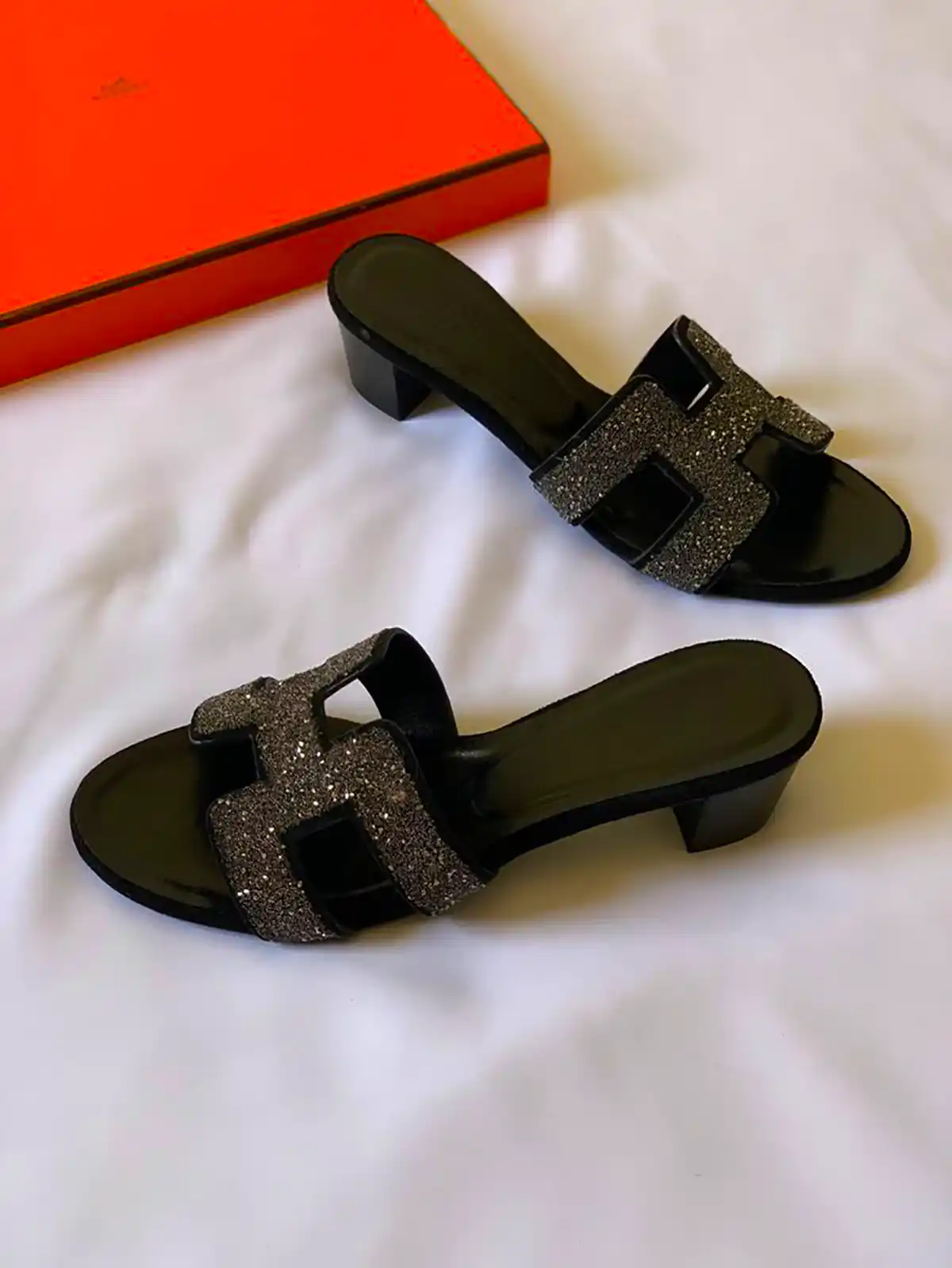 صندل پاشنه دار زیبا