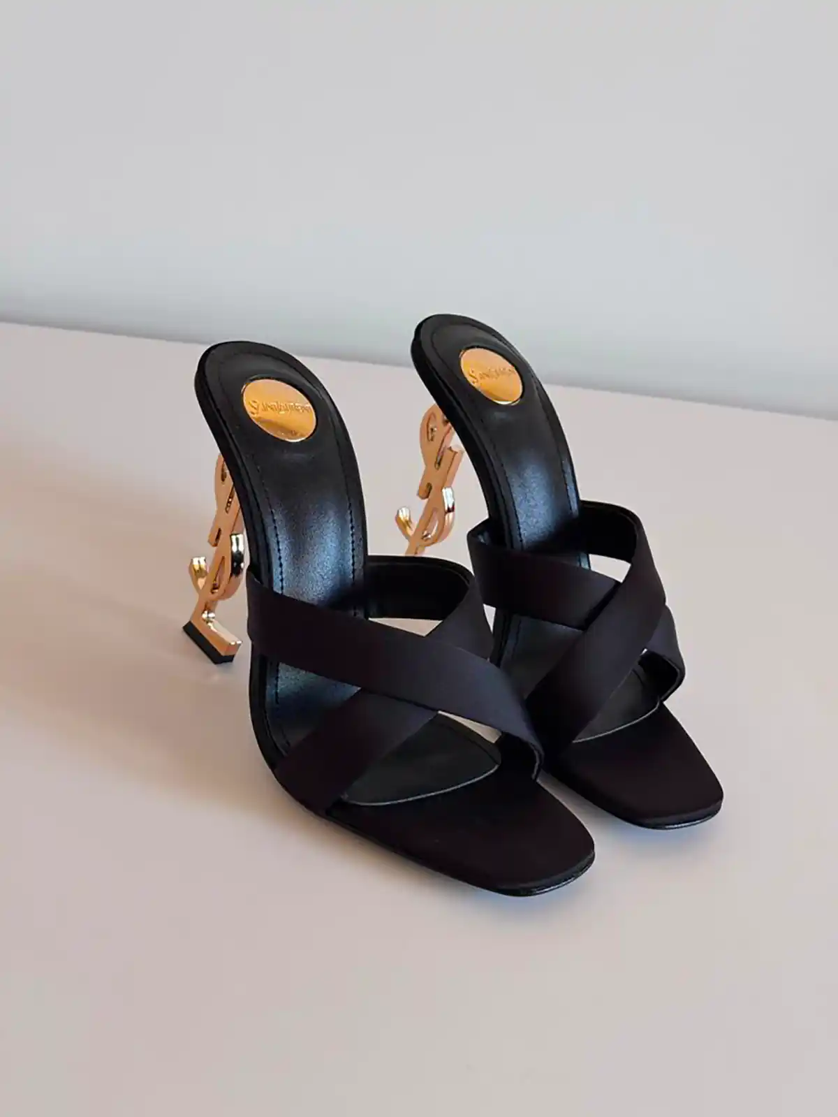 صندل پاشنه دار زیبا