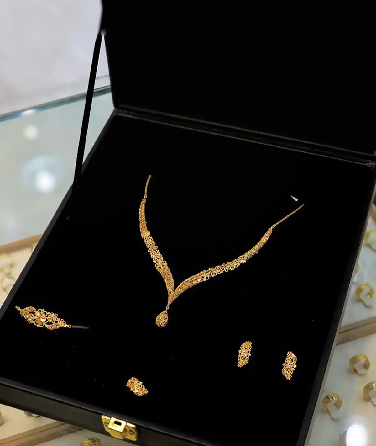 سرویس طلا زنانه زیبا و جذاب