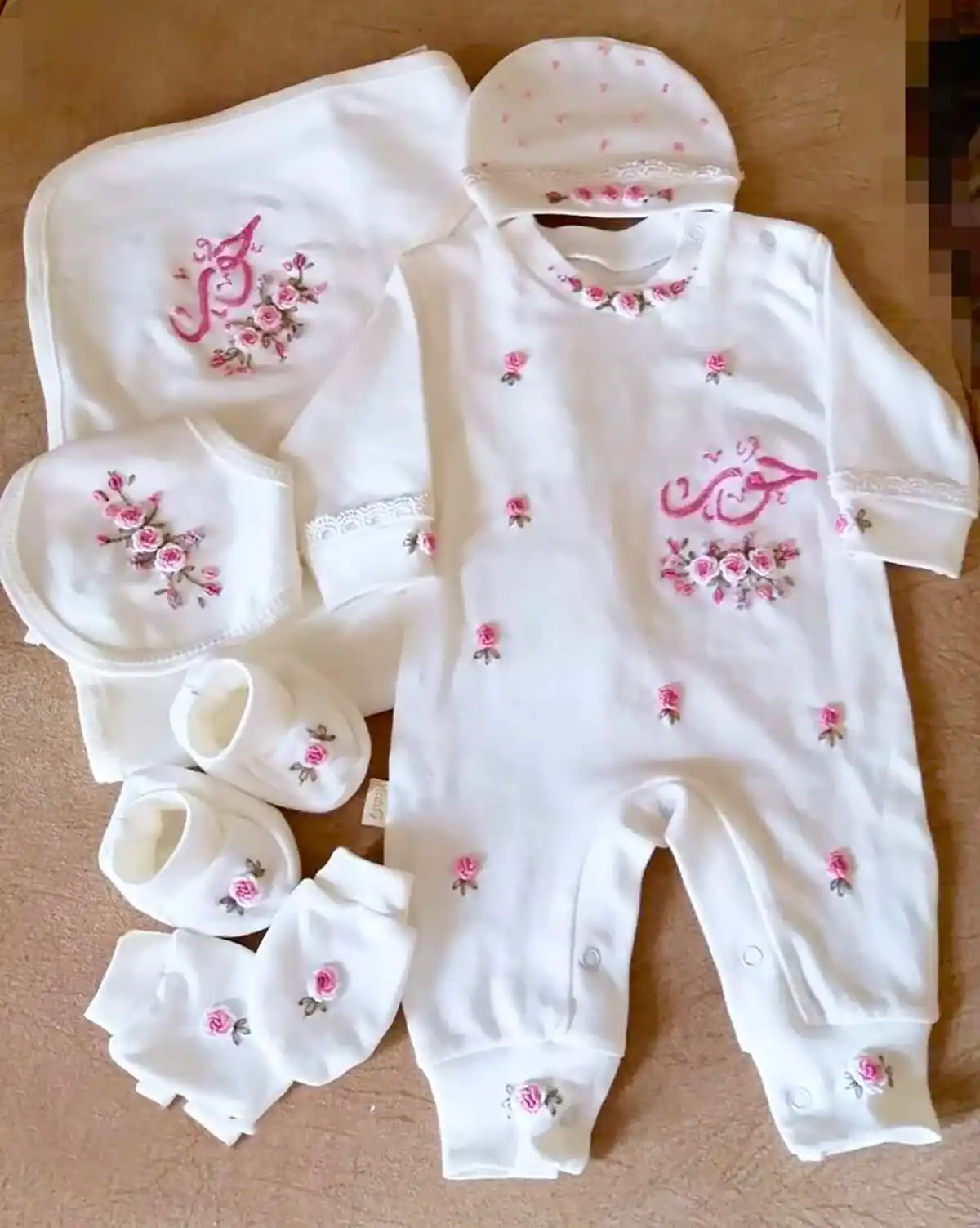 ست چند تیکه لباس نوزادی
