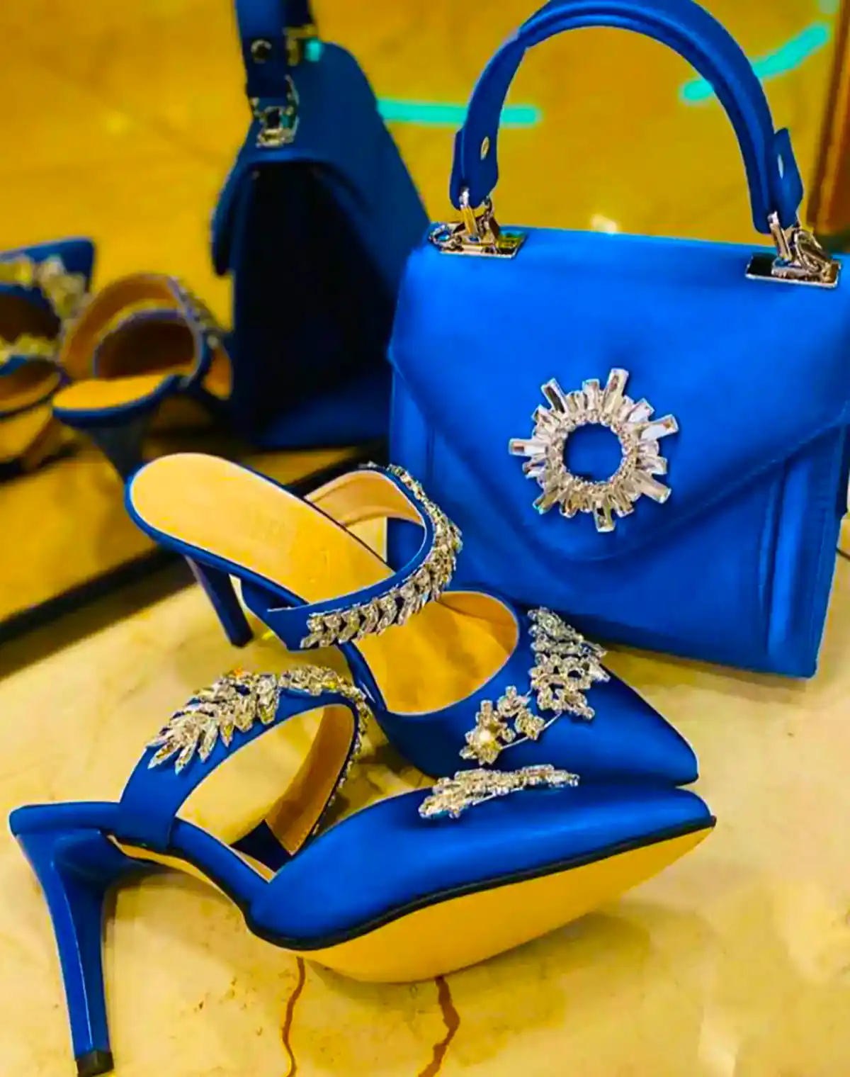 ست کیف و کفش آبی کاربی