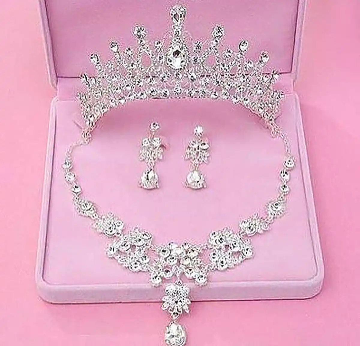 تاج و جواهرات شیک عروس