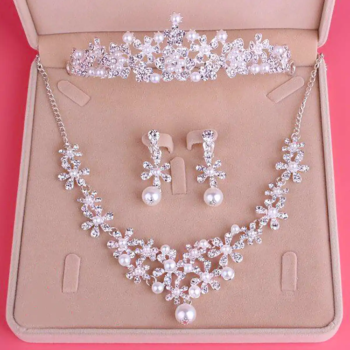 تاج و جواهرات شیک عروس